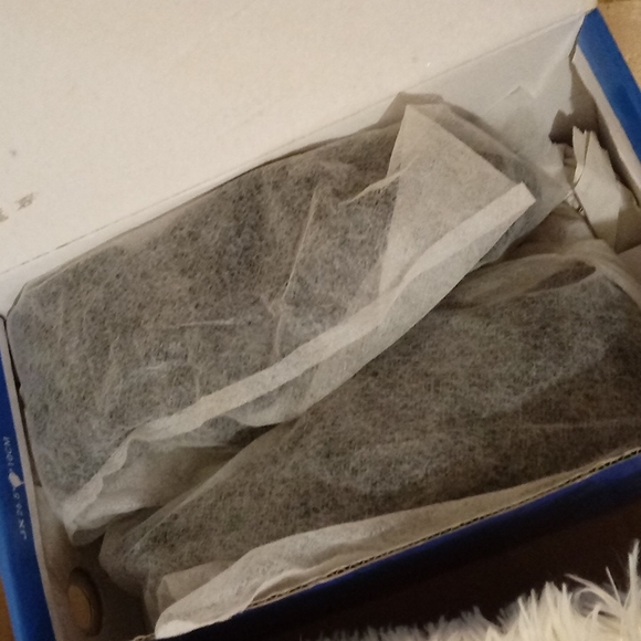 Easy Strider Dress Shoe - Picture 4 of 5